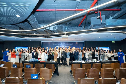 Toàn cảnh hội thảo nhân sự quốc tế 