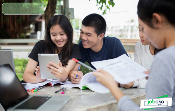 mo ta cong viec marketing executive