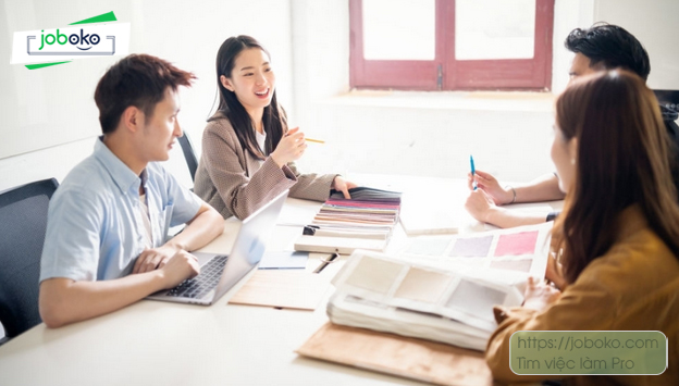 nhan vien pr truyen thong 5