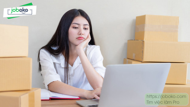 nhan vien kinh doanh hoc truong gi thi khoi gi 3