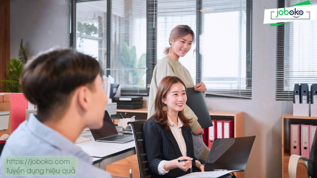 cau hoi phong van nhan vien phap che