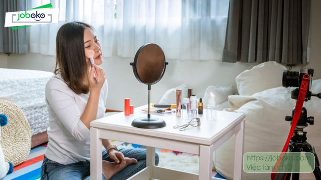 nhan vien ban hang online 3